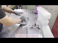 Akrilik yuvarlak kenarların seri üretimi