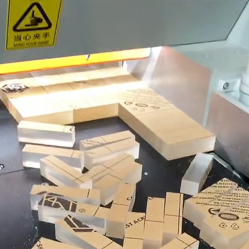 Avrupa Yüksek hassasiyet 0.01mm SD-2600 Otomatik Ahşap Akrilik PM PS Plastik Kesme Testere Makinesi
