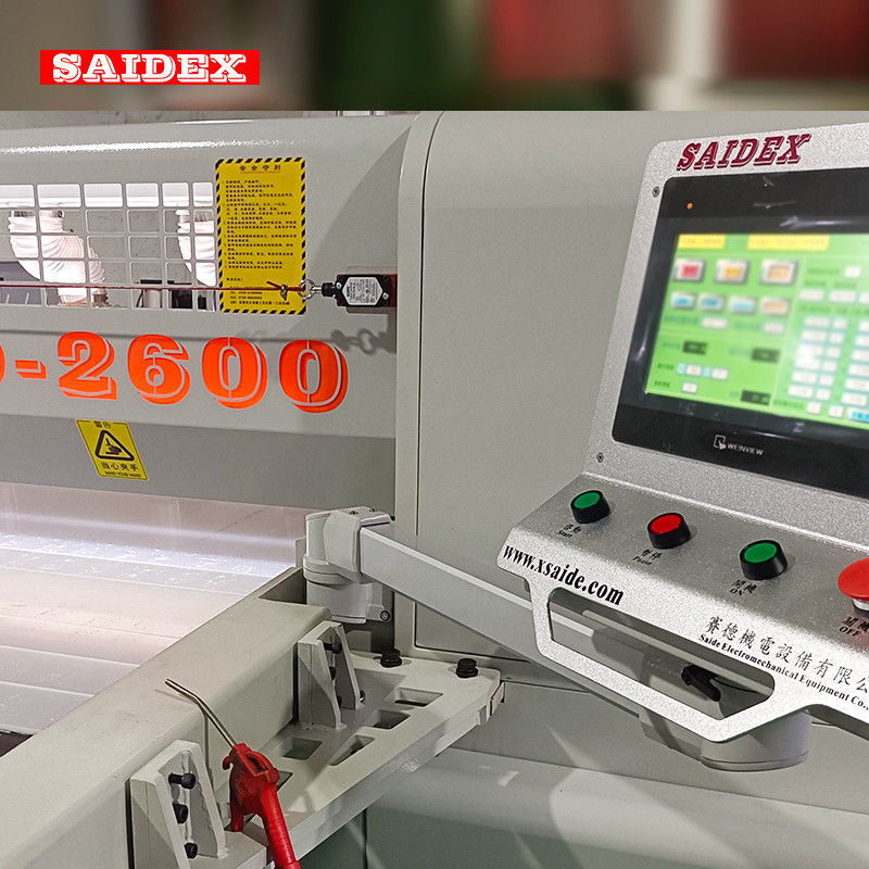 SAIDE Yüksek hassasiyetli otomatik akrilik kesme testere makinesi 2600mm kesme uzunluğu ve 13KW güç