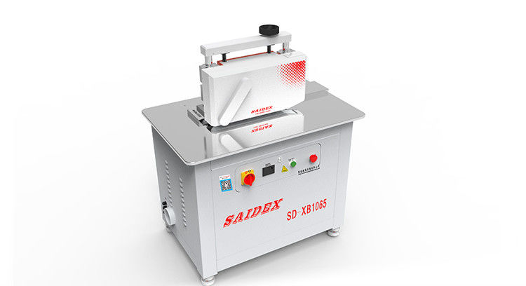 Endüstriyel Akrilik Pah Kırma Makinesi 220V 3000W PMMA Pah Kırma 16mm Kalınlık Düz Çalışma Panosu