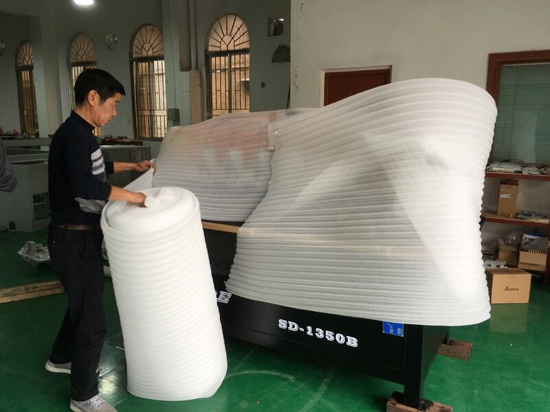 2.5kW değerli giriş gücüne sahip akrilik cilalama makinesi ve kenar cilalama sonuçları için akrilik yan cilalama sistemi