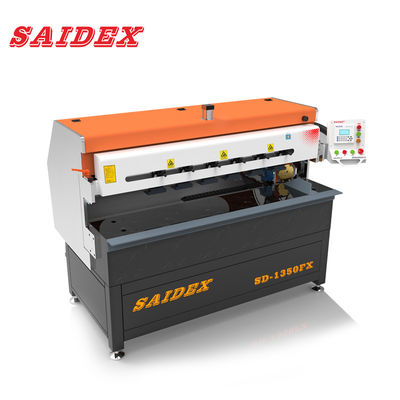 Esnek Akrilik Poliş Makinesi Elektrik Servo Motor Besleme 0-60°
